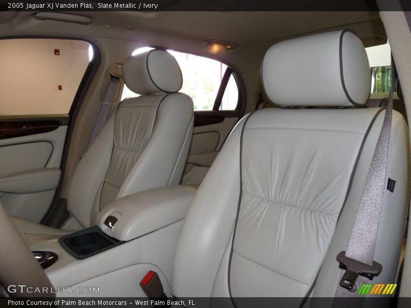 Slate Metallic / Ivory 2005 Jaguar XJ Vanden Plas