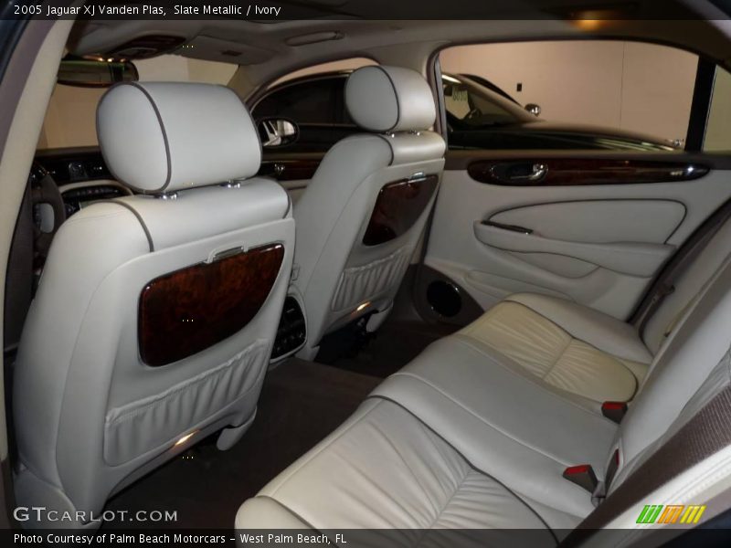 Slate Metallic / Ivory 2005 Jaguar XJ Vanden Plas