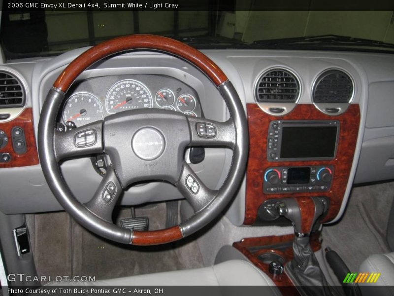 Summit White / Light Gray 2006 GMC Envoy XL Denali 4x4