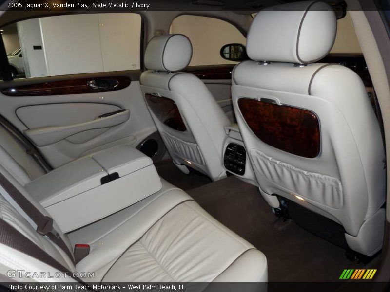 Slate Metallic / Ivory 2005 Jaguar XJ Vanden Plas