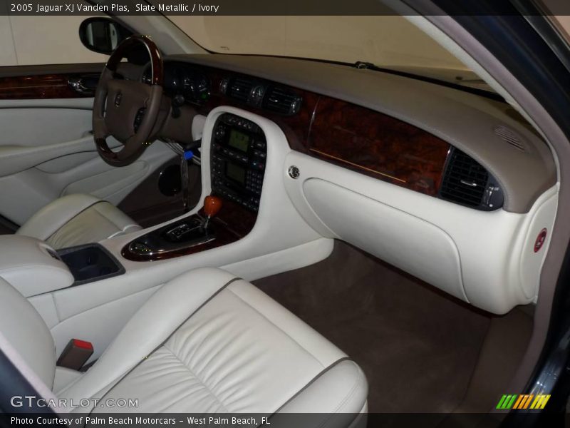Slate Metallic / Ivory 2005 Jaguar XJ Vanden Plas