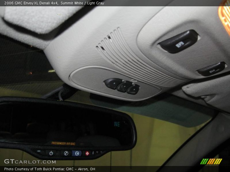 Summit White / Light Gray 2006 GMC Envoy XL Denali 4x4
