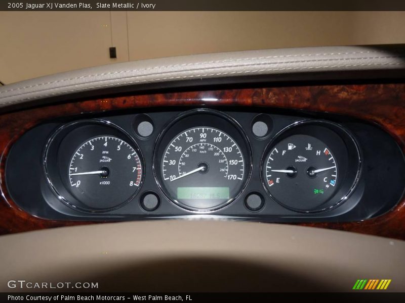 Slate Metallic / Ivory 2005 Jaguar XJ Vanden Plas