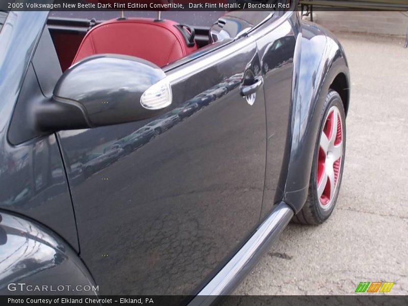 Dark Flint Metallic / Bordeaux Red 2005 Volkswagen New Beetle Dark Flint Edition Convertible