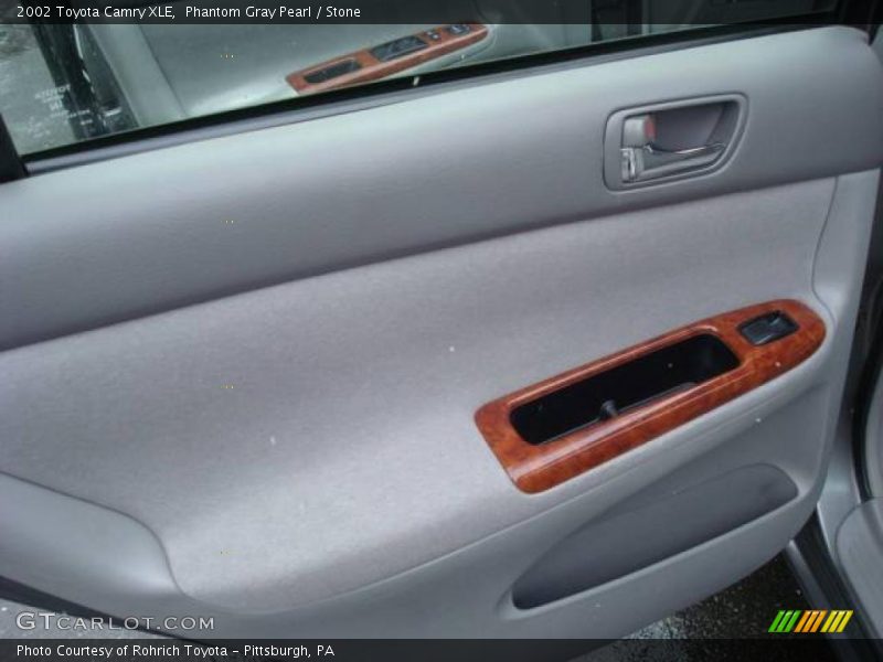 Phantom Gray Pearl / Stone 2002 Toyota Camry XLE