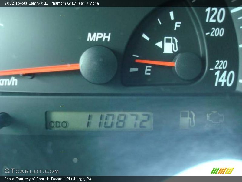 Phantom Gray Pearl / Stone 2002 Toyota Camry XLE