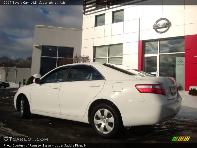 Super White / Ash 2007 Toyota Camry LE