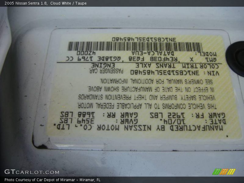 Cloud White / Taupe 2005 Nissan Sentra 1.8