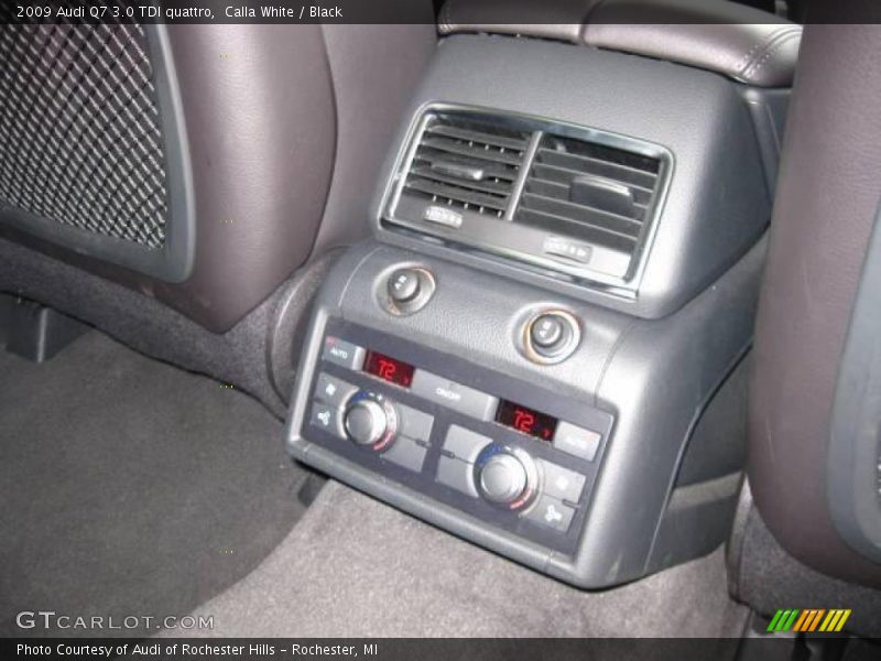 Calla White / Black 2009 Audi Q7 3.0 TDI quattro