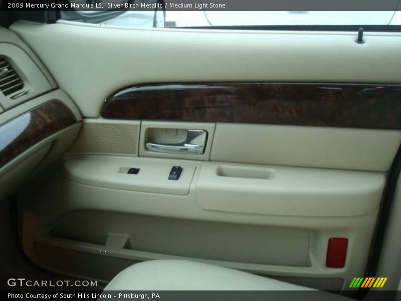 Silver Birch Metallic / Medium Light Stone 2009 Mercury Grand Marquis LS