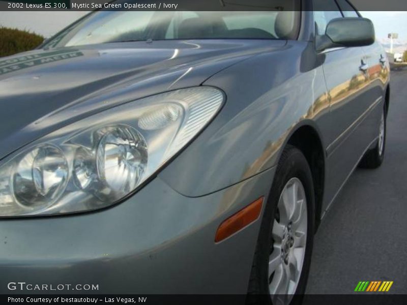 Mystic Sea Green Opalescent / Ivory 2002 Lexus ES 300