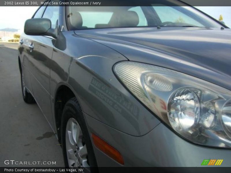 Mystic Sea Green Opalescent / Ivory 2002 Lexus ES 300