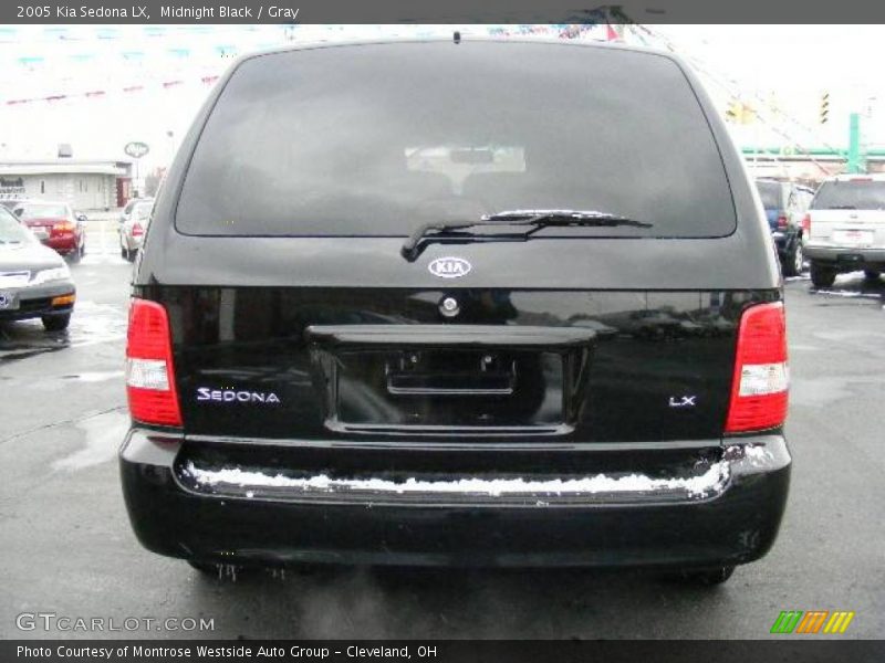 Midnight Black / Gray 2005 Kia Sedona LX