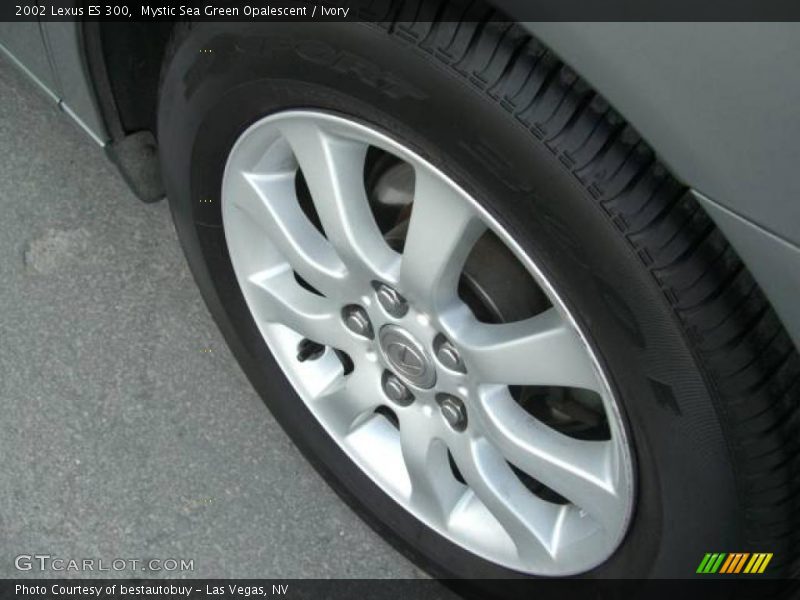 Mystic Sea Green Opalescent / Ivory 2002 Lexus ES 300