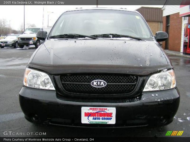 Midnight Black / Gray 2005 Kia Sedona LX