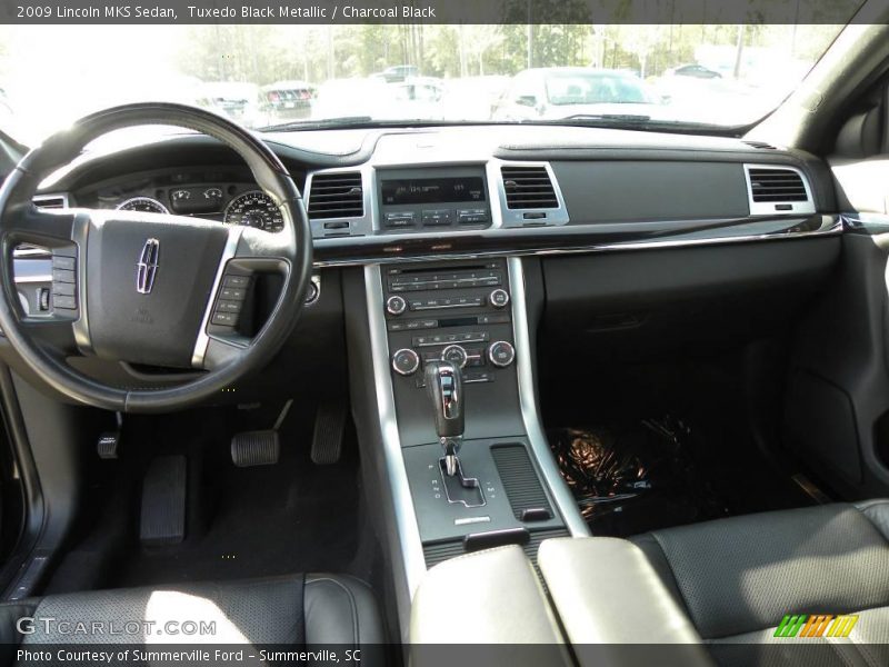 Tuxedo Black Metallic / Charcoal Black 2009 Lincoln MKS Sedan