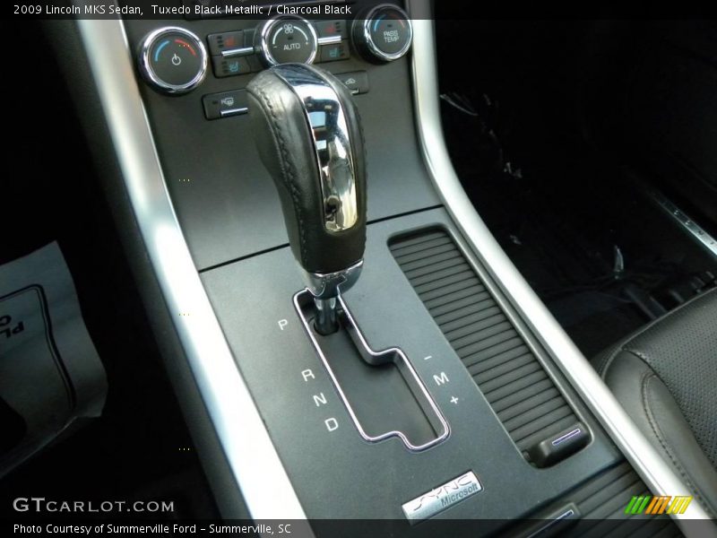 Tuxedo Black Metallic / Charcoal Black 2009 Lincoln MKS Sedan