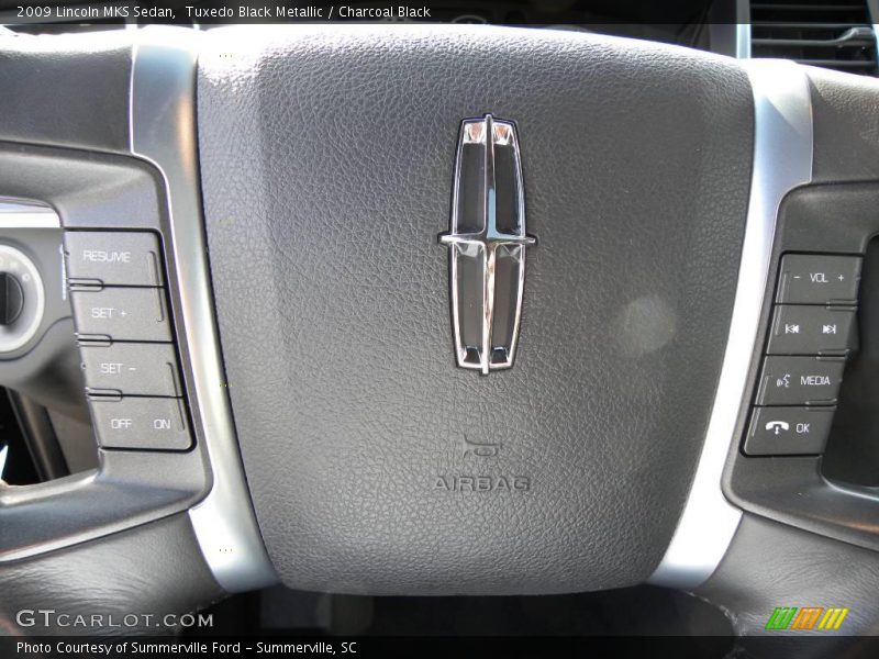 Tuxedo Black Metallic / Charcoal Black 2009 Lincoln MKS Sedan