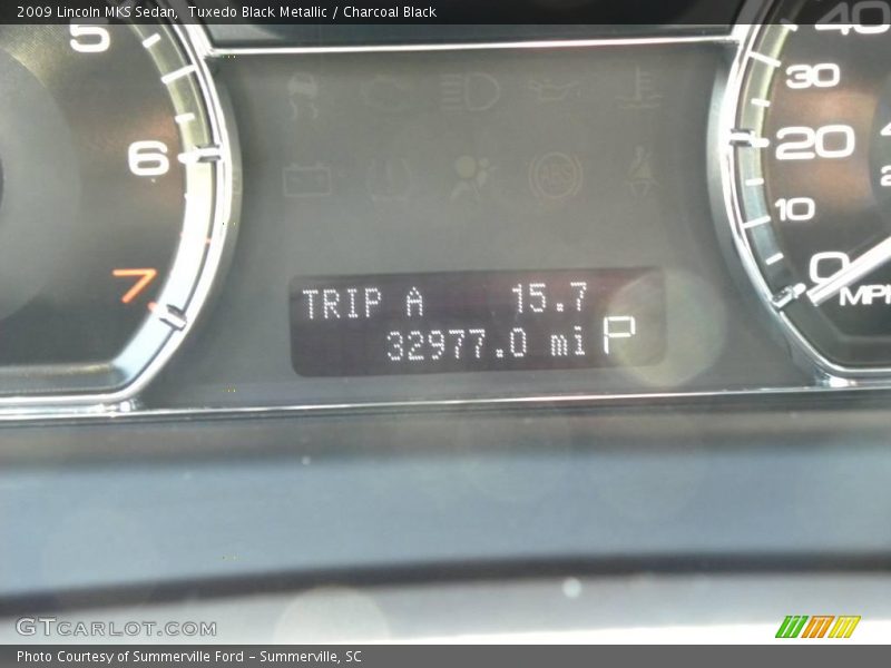 Tuxedo Black Metallic / Charcoal Black 2009 Lincoln MKS Sedan