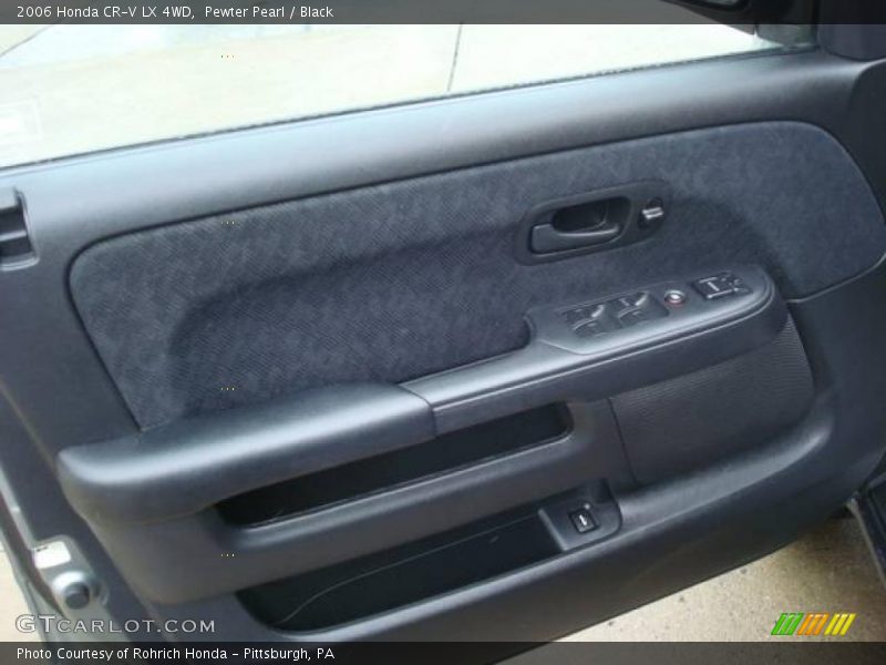 Pewter Pearl / Black 2006 Honda CR-V LX 4WD