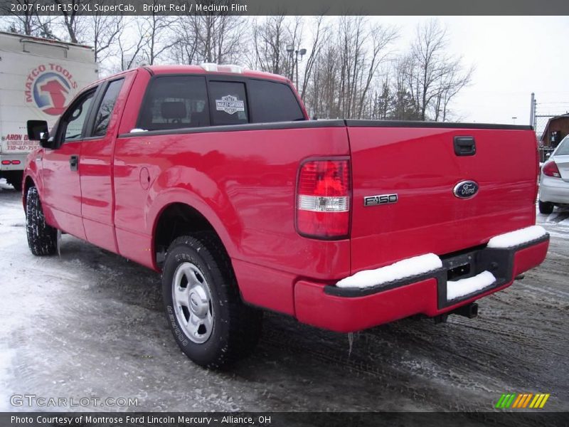 Bright Red / Medium Flint 2007 Ford F150 XL SuperCab