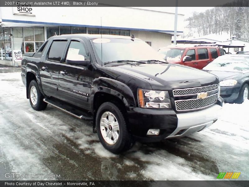 Black / Ebony 2007 Chevrolet Avalanche LTZ 4WD