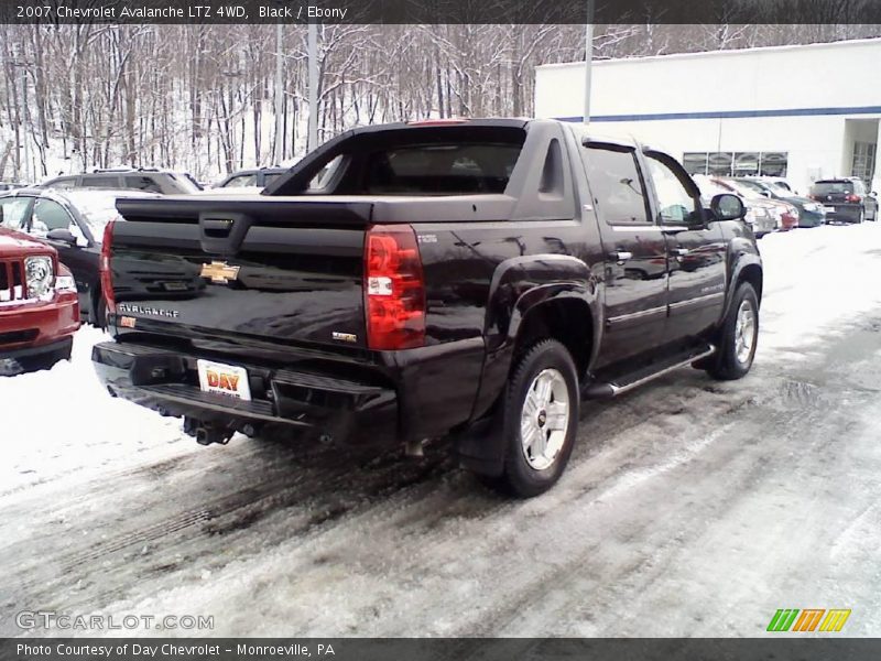 Black / Ebony 2007 Chevrolet Avalanche LTZ 4WD
