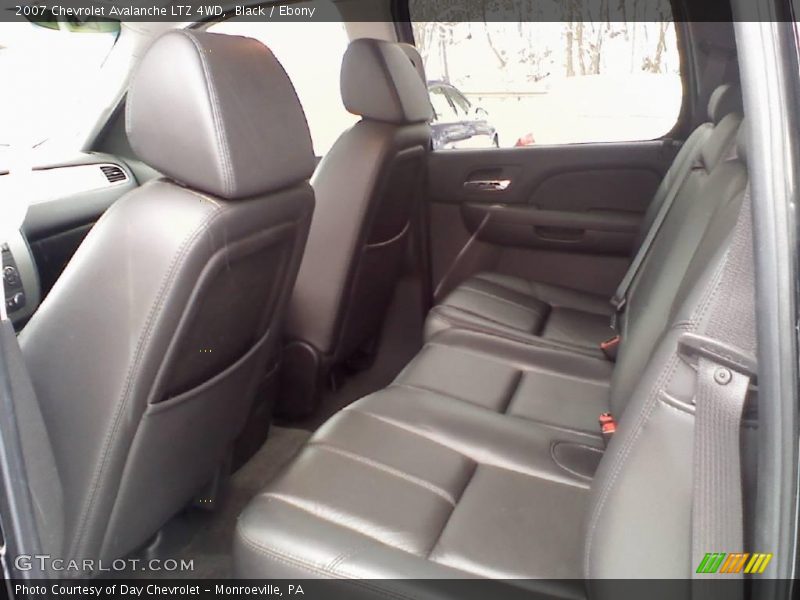 Black / Ebony 2007 Chevrolet Avalanche LTZ 4WD