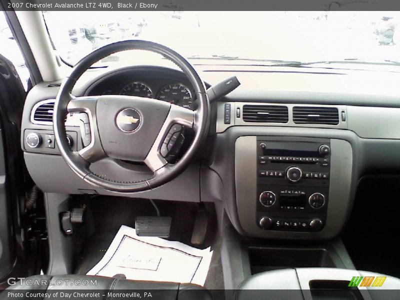 Black / Ebony 2007 Chevrolet Avalanche LTZ 4WD