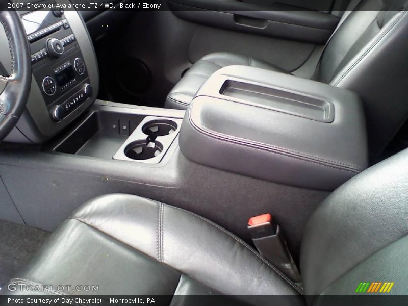 Black / Ebony 2007 Chevrolet Avalanche LTZ 4WD