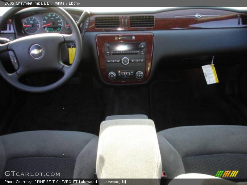 White / Ebony 2009 Chevrolet Impala LT