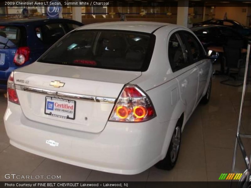Summit White / Charcoal 2009 Chevrolet Aveo LT Sedan