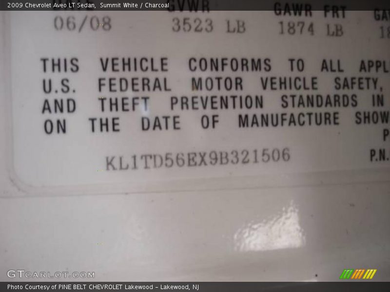 Summit White / Charcoal 2009 Chevrolet Aveo LT Sedan