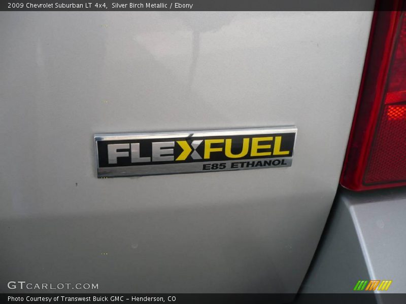 Silver Birch Metallic / Ebony 2009 Chevrolet Suburban LT 4x4