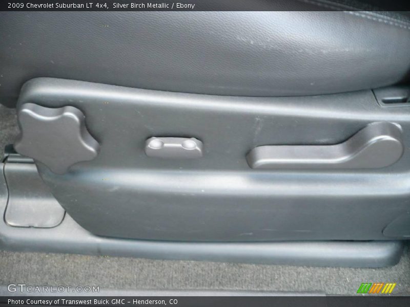Silver Birch Metallic / Ebony 2009 Chevrolet Suburban LT 4x4