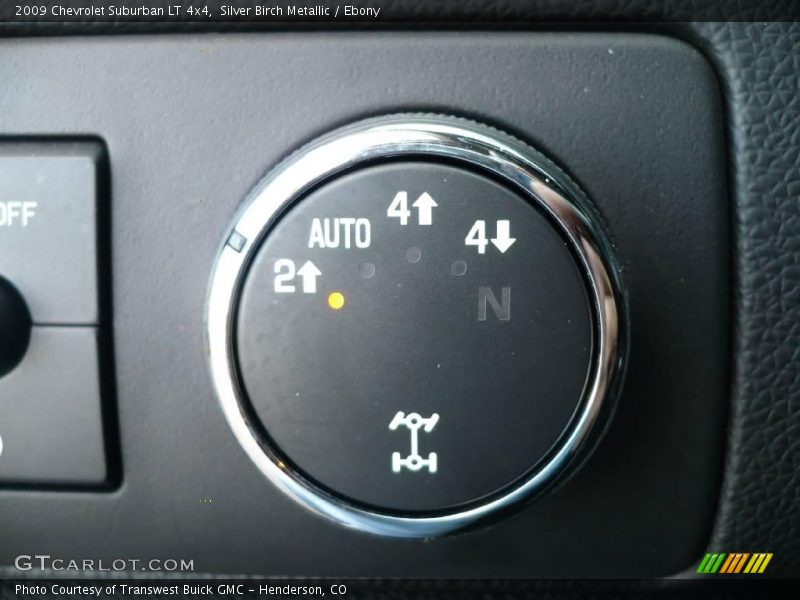 Silver Birch Metallic / Ebony 2009 Chevrolet Suburban LT 4x4