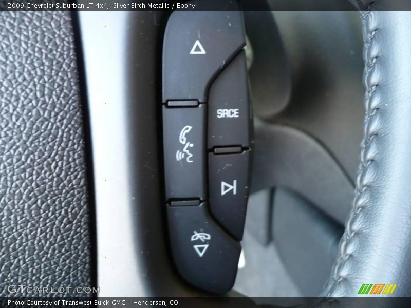 Silver Birch Metallic / Ebony 2009 Chevrolet Suburban LT 4x4