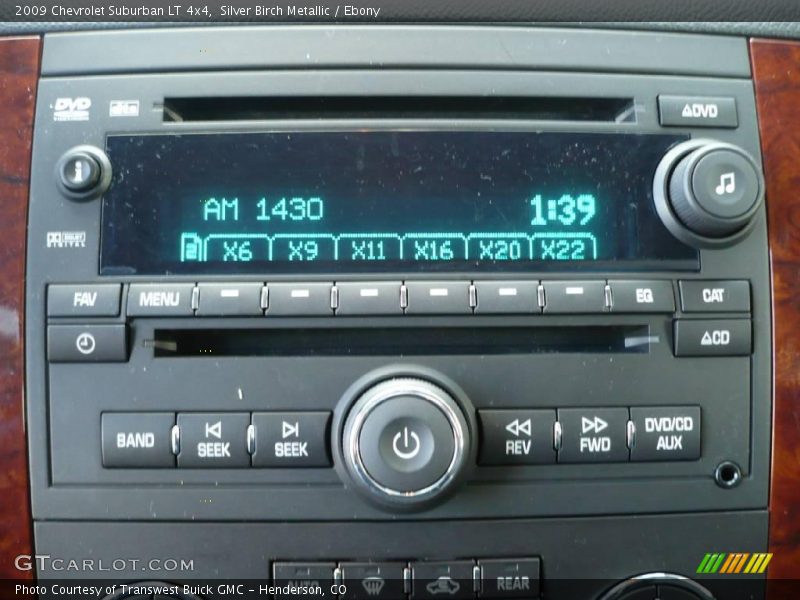 Silver Birch Metallic / Ebony 2009 Chevrolet Suburban LT 4x4