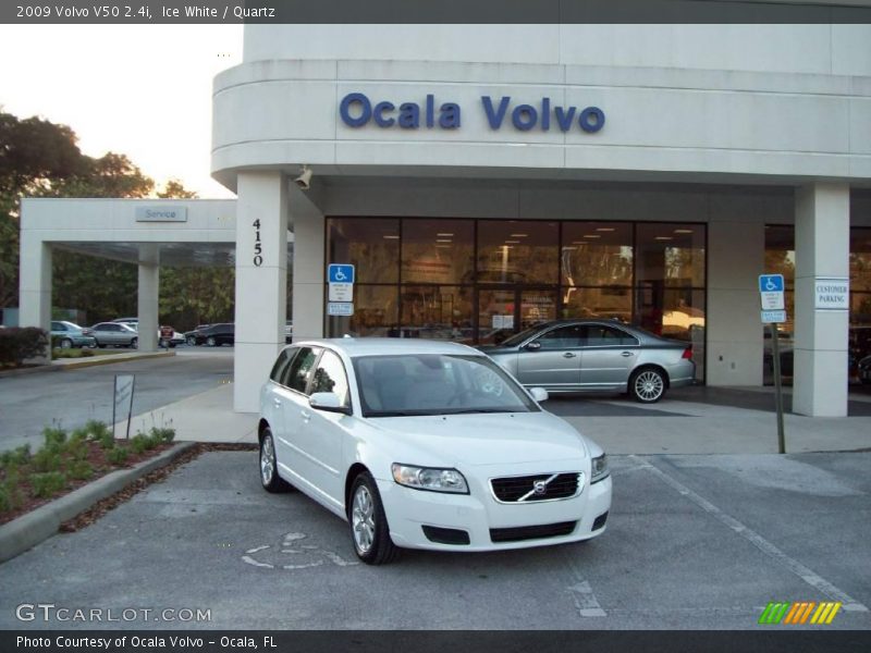 Ice White / Quartz 2009 Volvo V50 2.4i