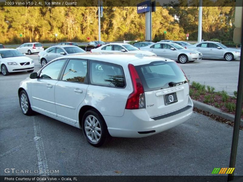Ice White / Quartz 2009 Volvo V50 2.4i