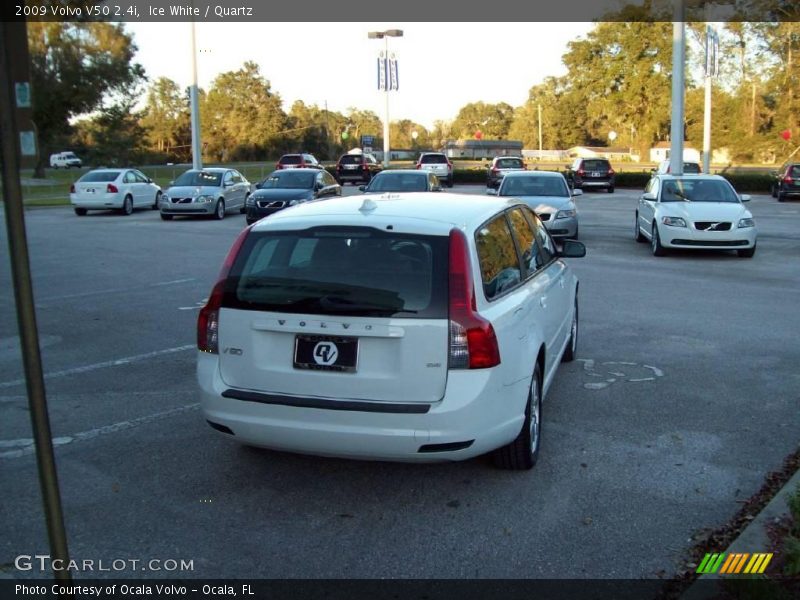 Ice White / Quartz 2009 Volvo V50 2.4i