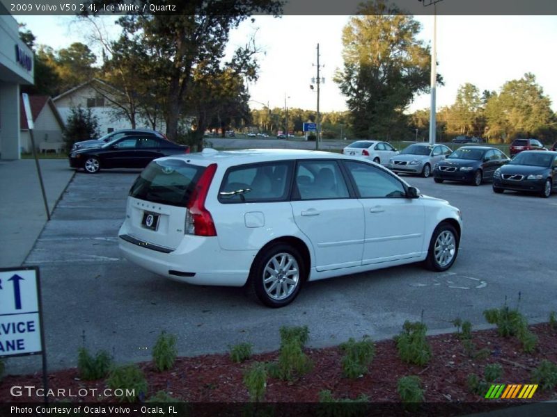 Ice White / Quartz 2009 Volvo V50 2.4i