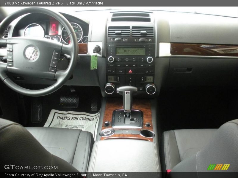 Black Uni / Anthracite 2008 Volkswagen Touareg 2 VR6