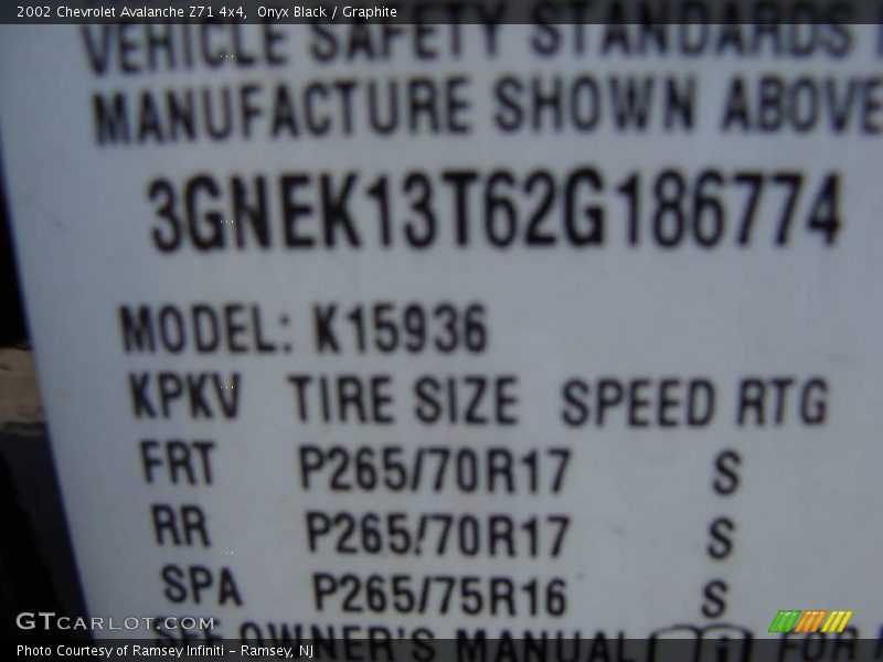 Onyx Black / Graphite 2002 Chevrolet Avalanche Z71 4x4
