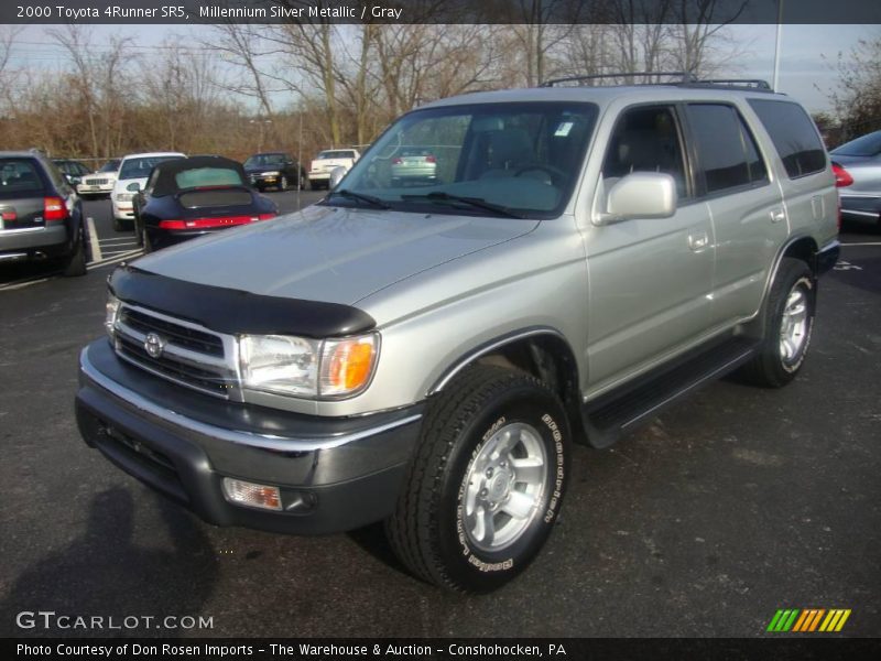 Millennium Silver Metallic / Gray 2000 Toyota 4Runner SR5