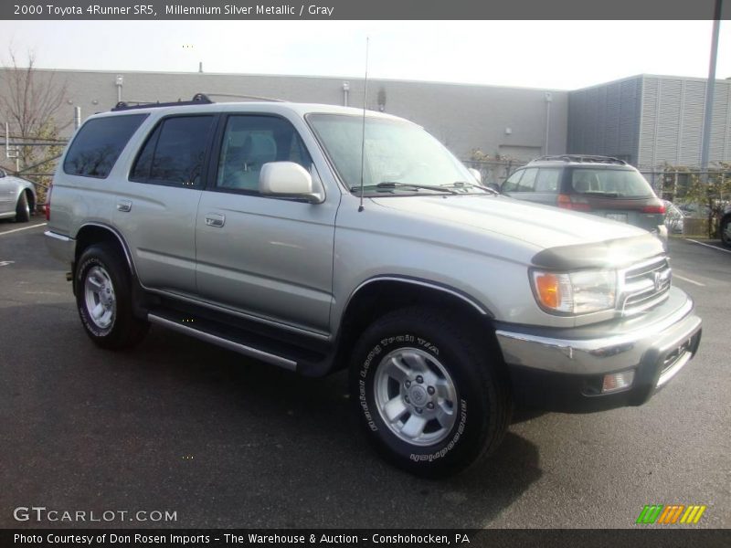 Millennium Silver Metallic / Gray 2000 Toyota 4Runner SR5