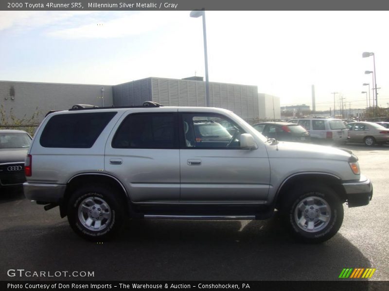 Millennium Silver Metallic / Gray 2000 Toyota 4Runner SR5