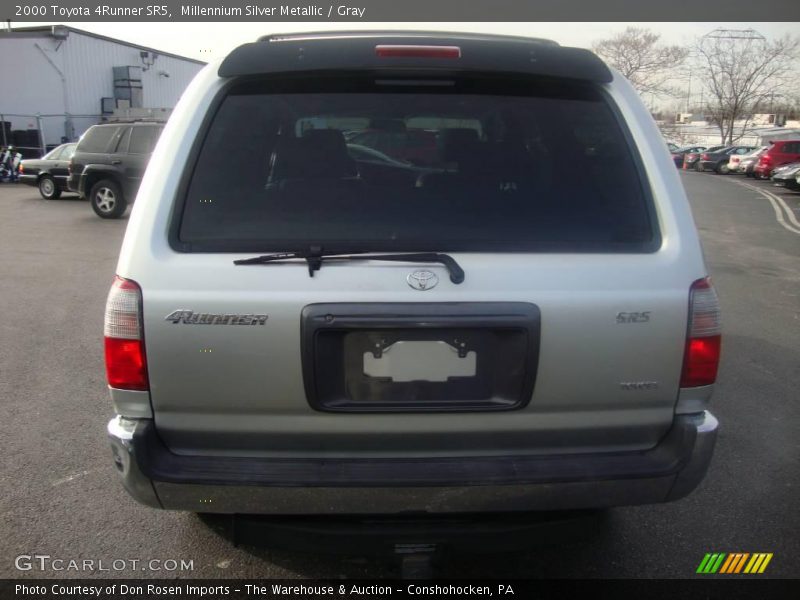 Millennium Silver Metallic / Gray 2000 Toyota 4Runner SR5