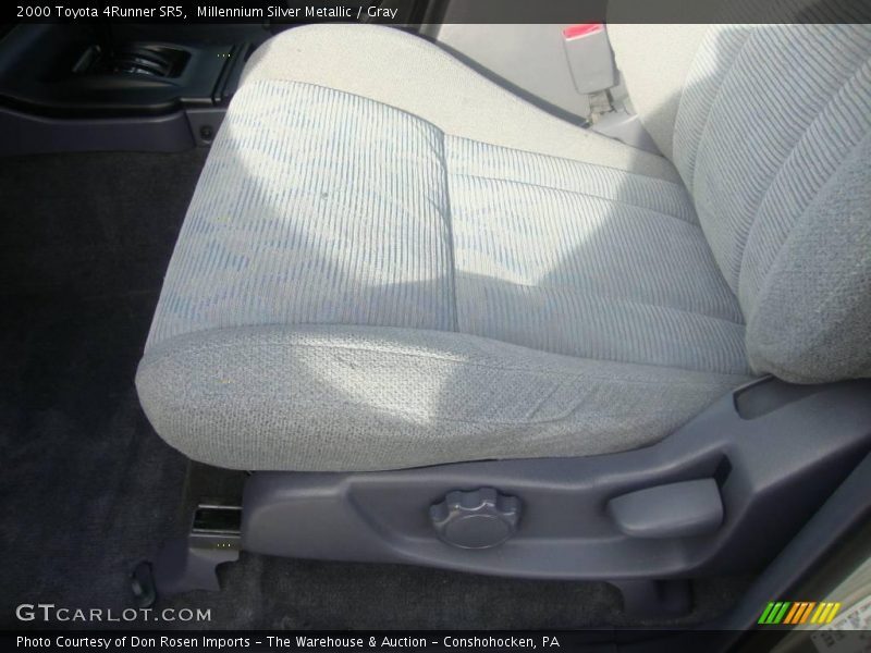 Millennium Silver Metallic / Gray 2000 Toyota 4Runner SR5