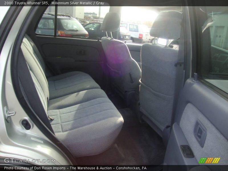 Millennium Silver Metallic / Gray 2000 Toyota 4Runner SR5